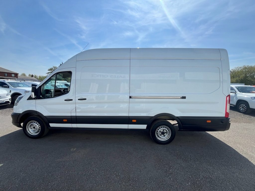 Ford Transit Custom 2L Leader White