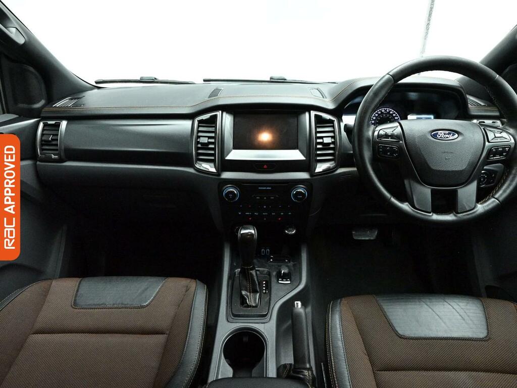 Ford Ranger 3.2 Tdci Wildtrak Pickup Double Cab Aut GX68ZZC White #2