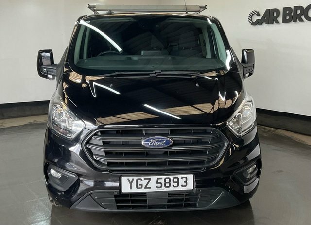Ford Transit Custom 2.0 300 Ecoblue Trend Panel Van YGZ5893 Black #4