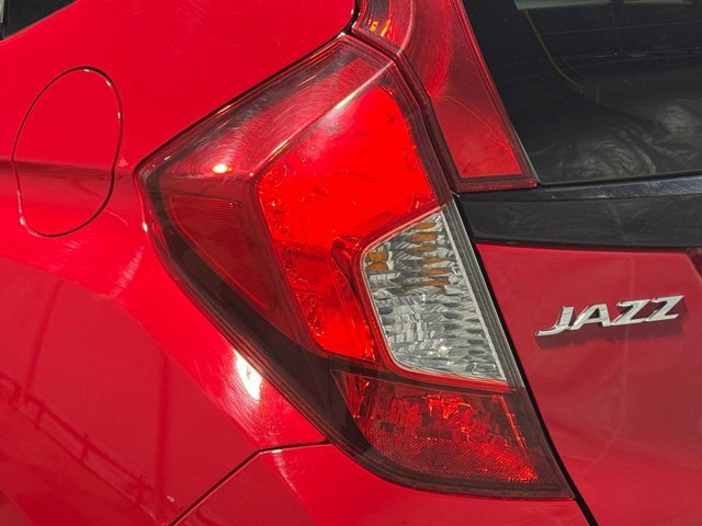 Honda Jazz I-vtec Ex Hatchback PJ67AZB Red #6