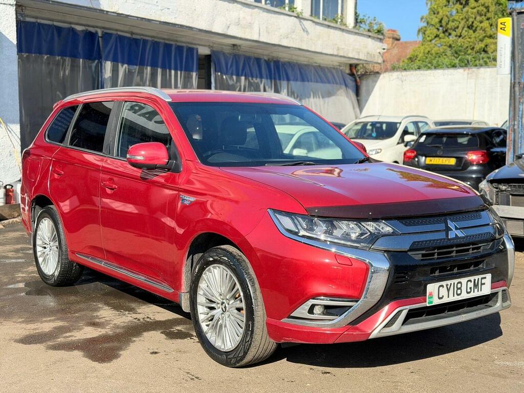 Mitsubishi Outlander 2.4H Twinmotor 13.8Kwh 4H Cvt 4Wd Euro 6 Ss Red