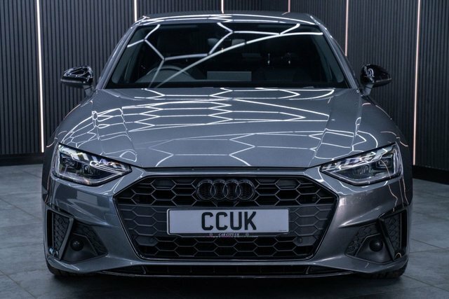 Audi A4 2.0 Tdi 35 Black Edition Saloon S Troni HG72JSV Black #3