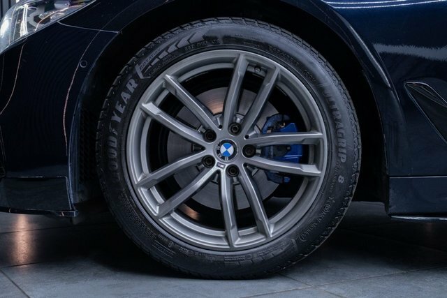 BMW 5 Series 2.0 520D M Sport Saloon Euro 6 S LD68VJG Black #4