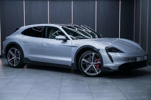 Porsche Taycan Performance Plus 93.4Kwh 4S Cross Turismo Elec Silver