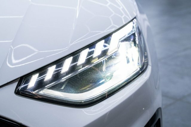 Audi A4 2.0 Tdi 35 Black Edition Saloon S Troni WU20GZC Black #4