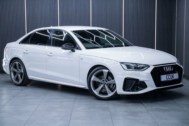Audi A4 2.0 Tdi 35 Black Edition Saloon S Troni Black