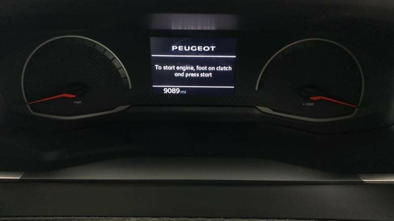 Peugeot 208 Hatchback 1.5 Bluehdi Active Premium 2021 Grey #4