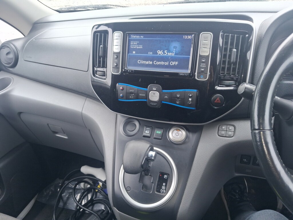 Nissan e-NV200 80Kw Tekna Van 40Kwh - 2018 68 White #9