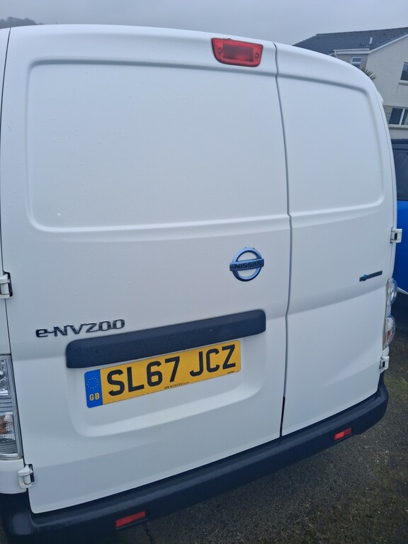 Nissan e-NV200 80Kw Tekna Van 40Kwh - 2018 68 White #10