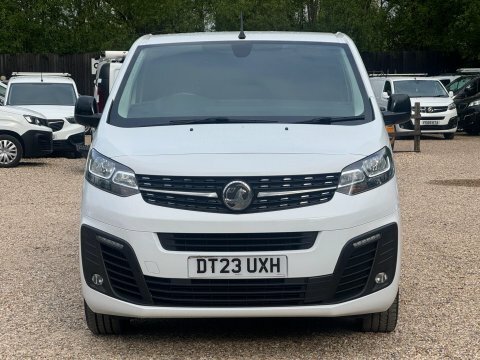 Vauxhall Vivaro 1.5 Turbo D DT23UXH White #2