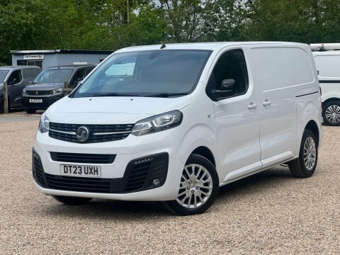 Vauxhall Vivaro 1.5 Turbo D DT23UXH White #3