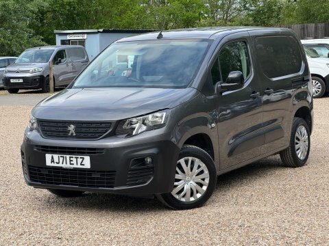 Peugeot Partner 1.5 Bluehdi 1000 AJ71ETZ Grey #3