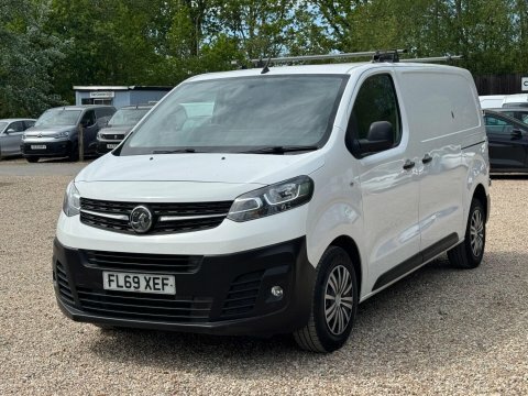 Vauxhall Vivaro 1.5 Turbo D FL69XEF White #3
