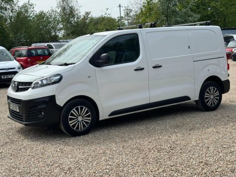 Vauxhall Vivaro 1.5 Turbo D FL69XEF White #4