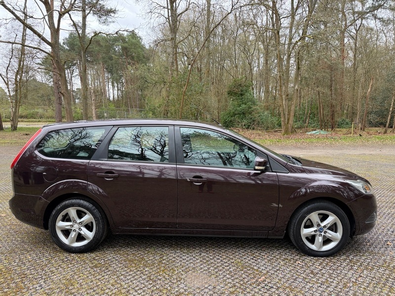 Ford Focus Zetec Red #6