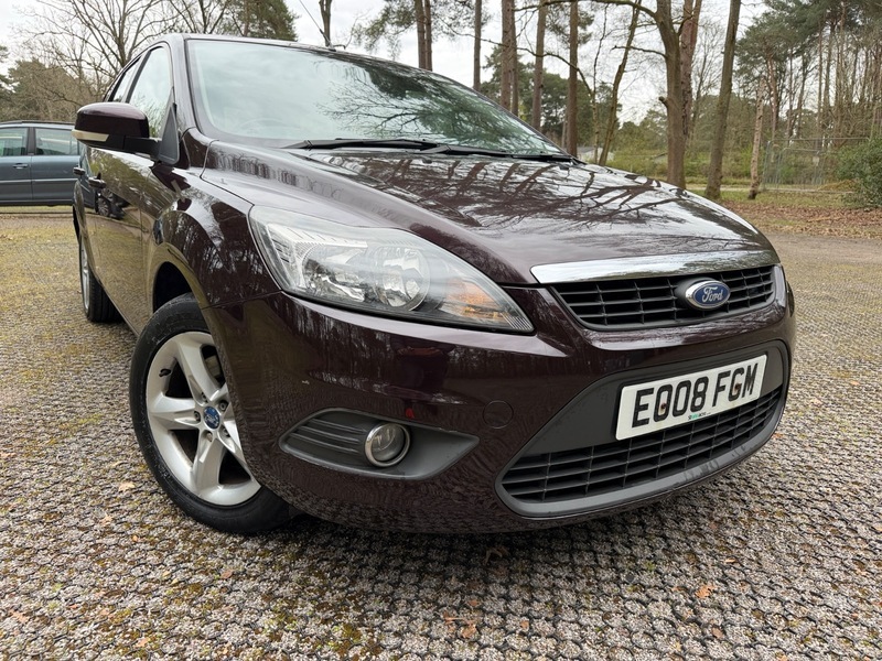 Ford Focus Zetec Red