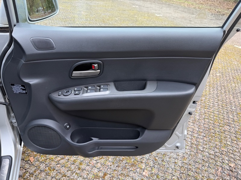 Kia Carens Mpv 2.0 Gs5 200808 Silver #16