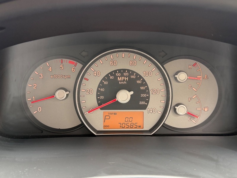 Kia Carens Mpv 2.0 Gs5 200808 Silver #34