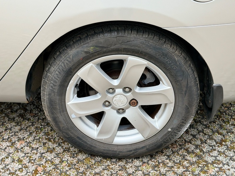 Kia Carens Mpv 2.0 Gs5 200808 Silver #32