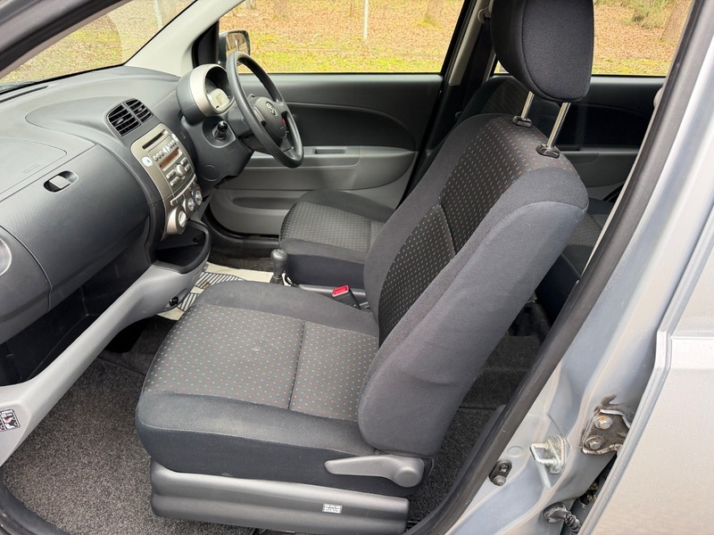 Daihatsu Sirion Hatchback Se 2009 Silver #16