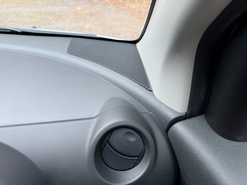Daihatsu Sirion Hatchback Se 2009 Silver #30