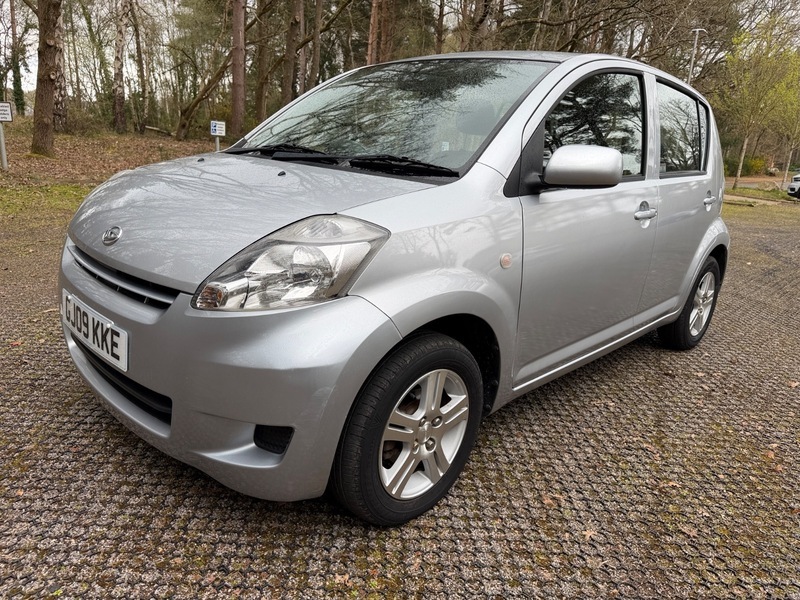 Daihatsu Sirion Hatchback Se 2009 Silver #8