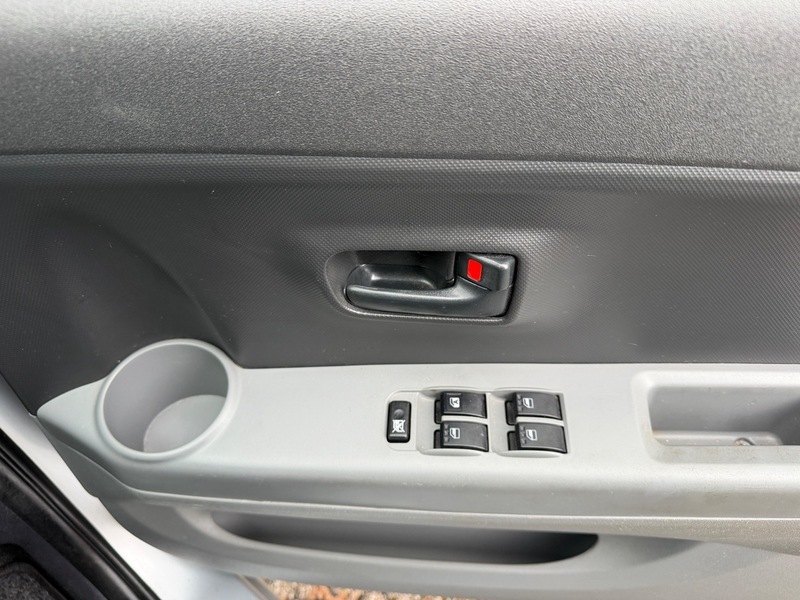 Daihatsu Sirion Hatchback Se 2009 Silver #31