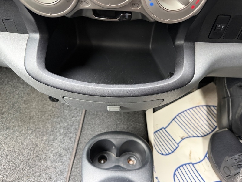 Daihatsu Sirion Hatchback Se 2009 Silver #29