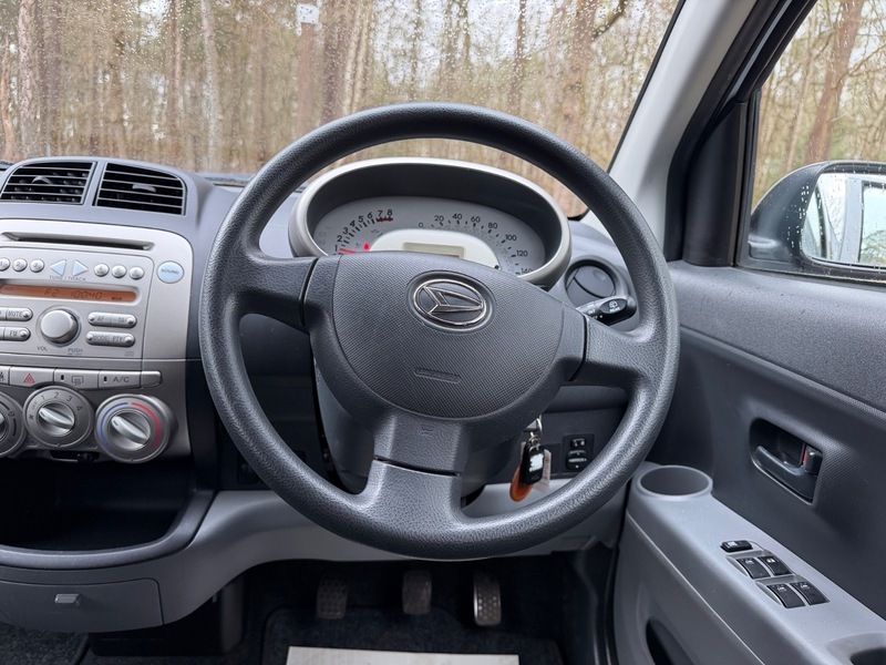 Daihatsu Sirion Hatchback Se 2009 Silver #24