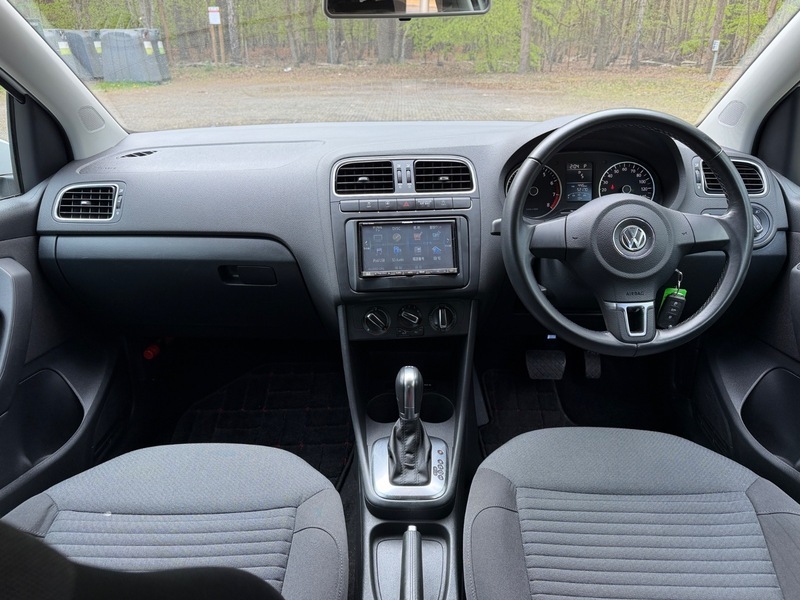 Volkswagen Polo Hatchback KF14WZJ White #3
