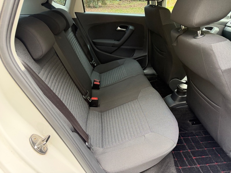 Volkswagen Polo Hatchback KF14WZJ White #4