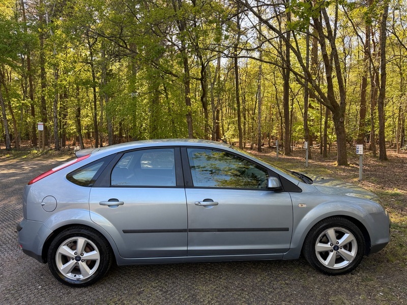Ford Focus Zetec Climate 16V Blue #6