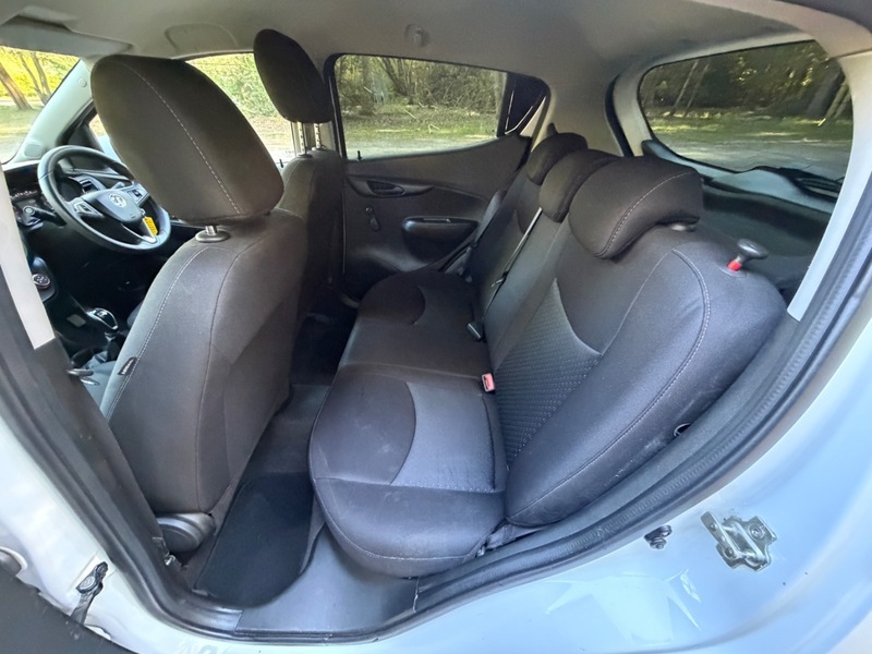 Vauxhall Viva Se White #4