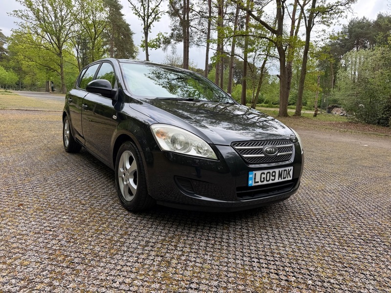 Kia Ceed Crdi Gs Black #2