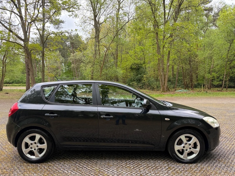 Kia Ceed Crdi Gs Black #6
