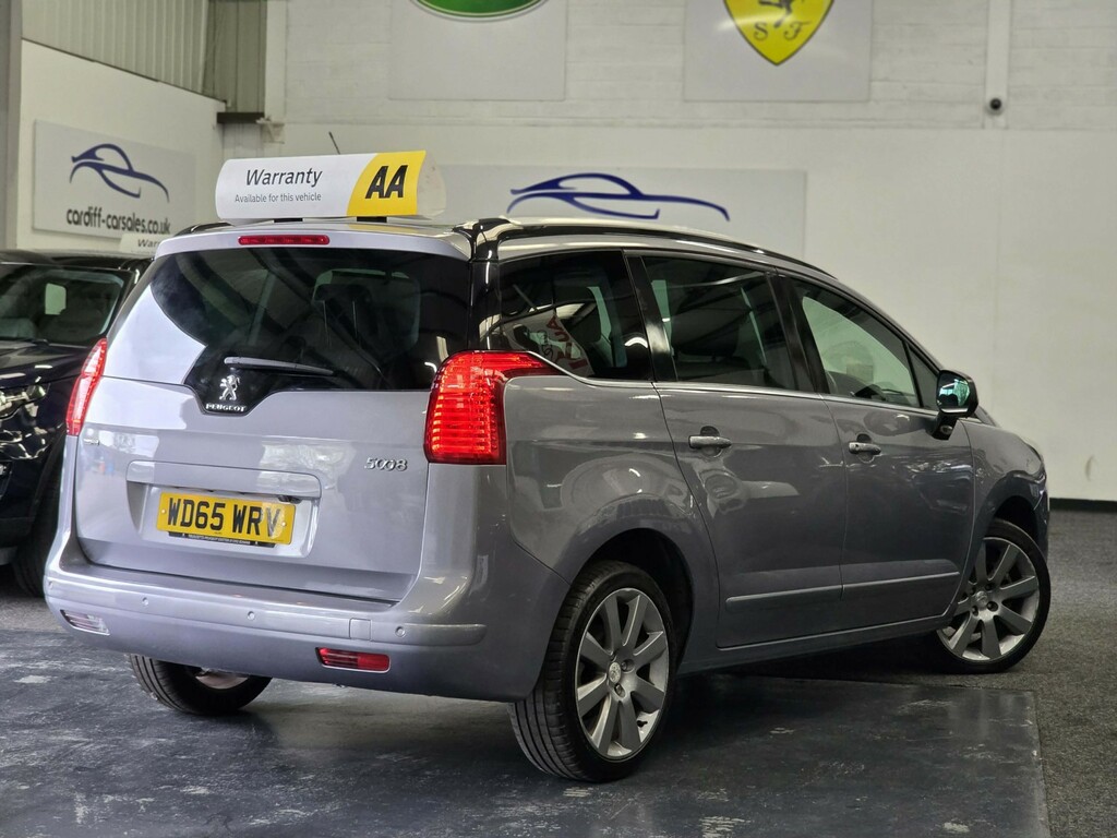 Peugeot 5008 Mpv 2.0 Bluehdi Allure 201565 Grey #5