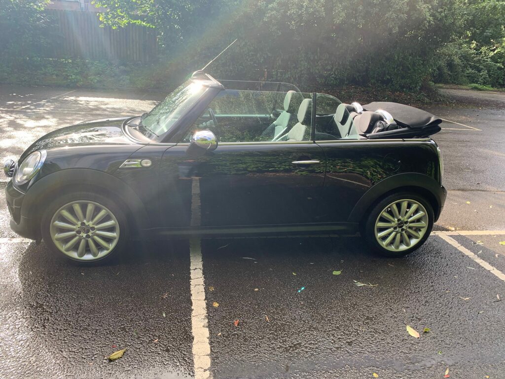 Mini Convertible 1.6 Cooper Euro 5 S S DE12GKN Black #4