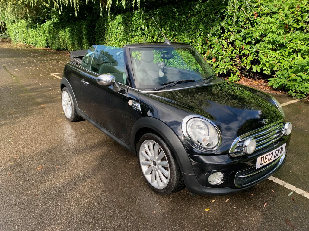 Mini Convertible 1.6 Cooper Euro 5 S S Black