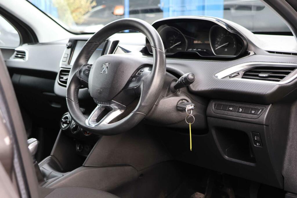 Peugeot 208 1.2 Puretech Signature Euro 6 Ss CU69YNS Grey #4