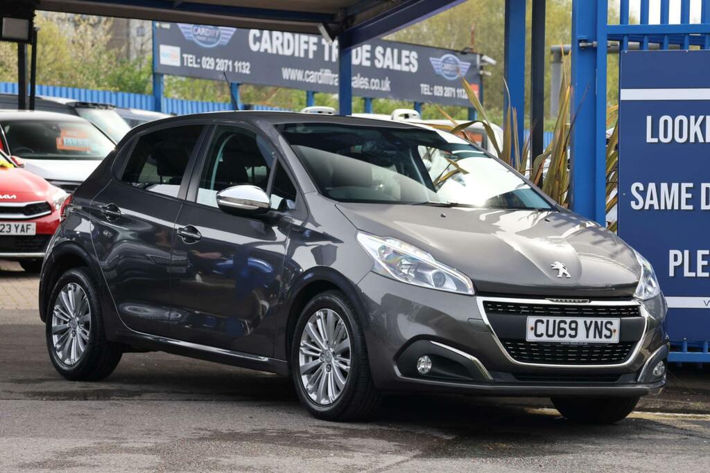 Peugeot 208 1.2 Puretech Signature Euro 6 Ss CU69YNS Grey #2
