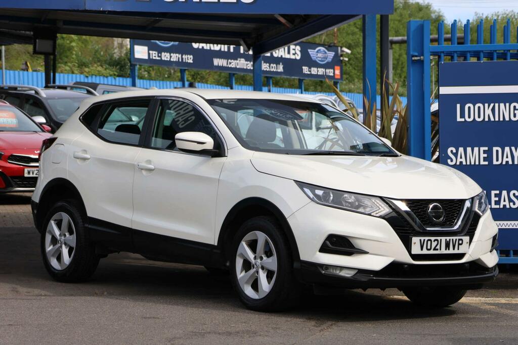 Nissan Qashqai 1.3 Dig-t Acenta Premium Dct Euro 6 Ss VO21WVP White #2