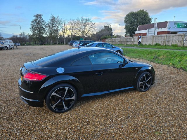 Audi TT Tfsi Black Edition Coupe RF18FWP Black #2
