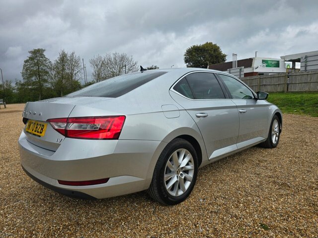 Skoda Superb Tsi IV Se Technology HK70BZB Silver #6