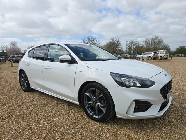 Ford Focus Ecoblue St-line Hatchback SGZ9968 White #3