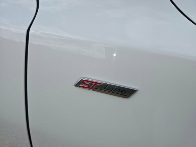 Ford Focus Ecoblue St-line Hatchback SGZ9968 White #4