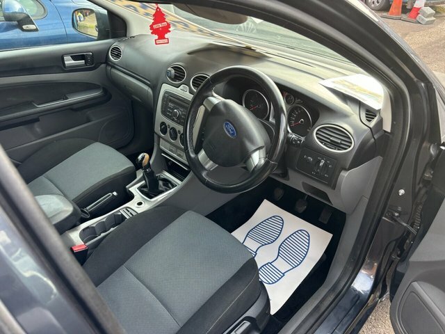 Ford Focus Hatchback YE59XCV Grey #6