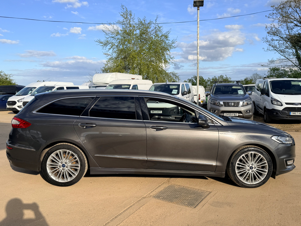 Ford Mondeo 2.0 Tdci Vignale Estate Awd Euro 6 F25CMT Grey #2