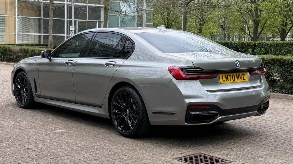 BMW 7 Series 3.0 730D M Sport Grey #5