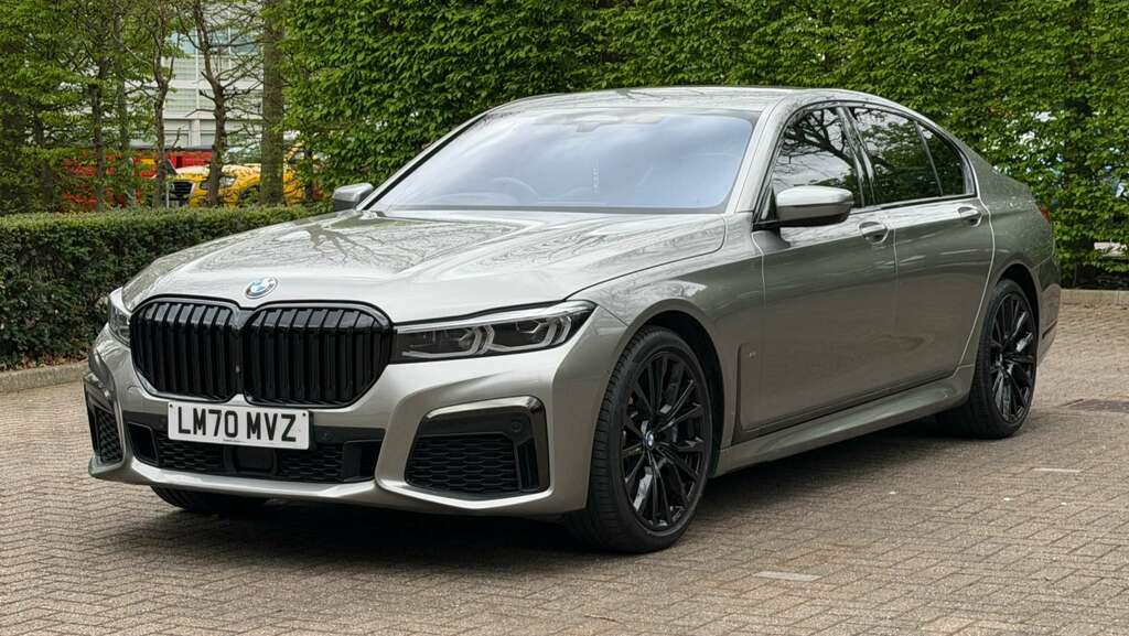 BMW 7 Series 3.0 730D M Sport Grey #3