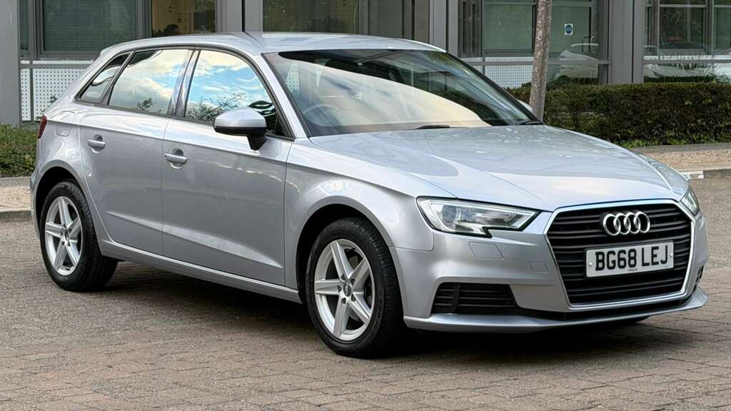 Audi A3 1.0 A3 Sportback 30 Tfsi Se Technik Silver
